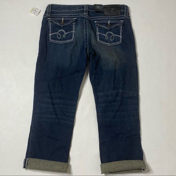 D9 District 9 | Rae Cuff Capri •NWT• - Picture 10 of 12